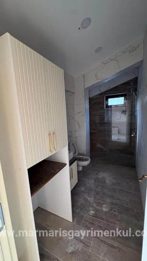 Ula Kızılyaka Mah. Satılık 3+1 Villa - 465 m²