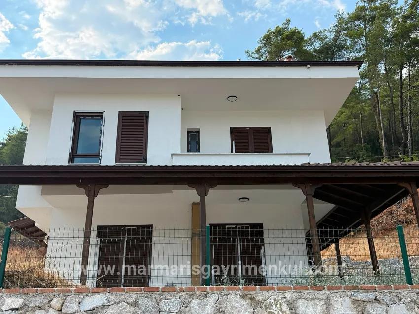 Marmaris Çetibeli Mah. Kiralık 2+1 Müstakil ev - 140 m²