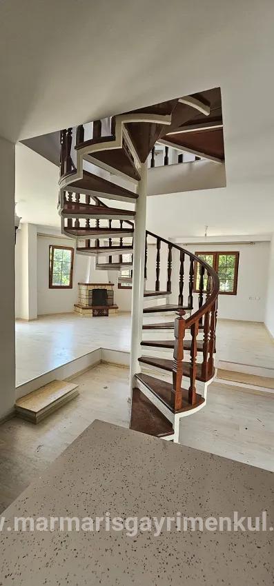 Marmaris Armutalan Mah. Satılık 3+1 Villa - 160 m²