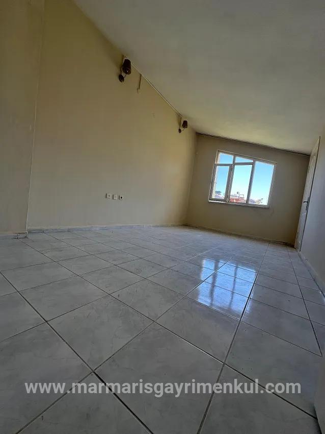 Marmaris Beldibi Mah. Kiralık 3+1 Daire - 95 m²