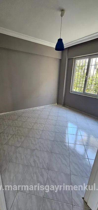 Marmaris Çıldır Mah. Kiralık 2+1 Daire - 130 m²