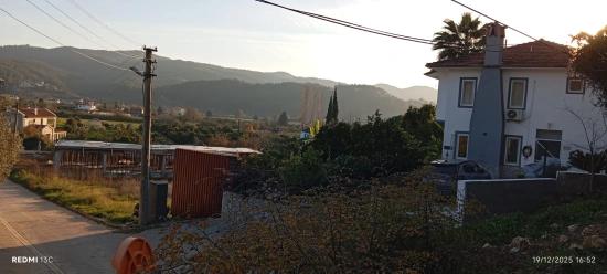 Akyaka,ya 8 Km Uzaklıkta 15 Odalı Villa Projesi Çizilmiş 1186 M2 Satılık Arsa