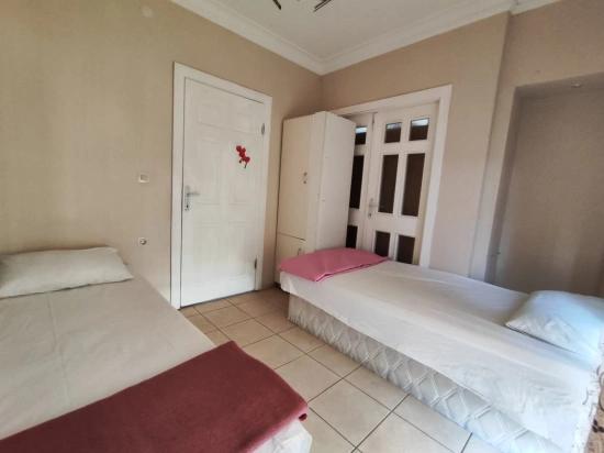 Kemeraltı Mahallesi 2+1 Eşyalı Kiralık Daire
