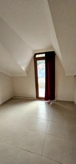 Beldibi’nde sıfır ayarında genç binada ferah ve geniş 3+1 kiralık daire