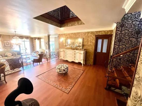Satılık 4+2 Villa – 970 m² Arsa Payı – Armutalan