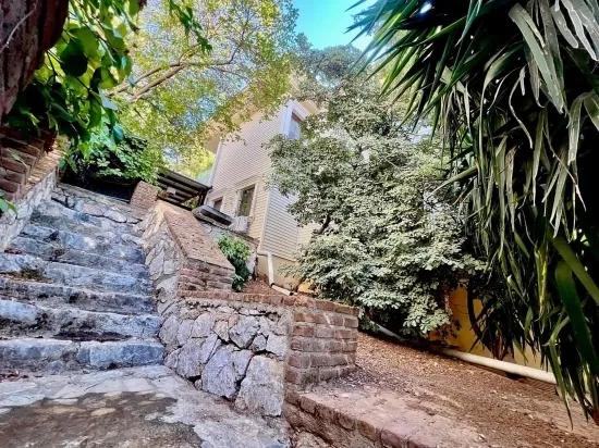 Satılık 4+2 Villa – 970 m² Arsa Payı – Armutalan