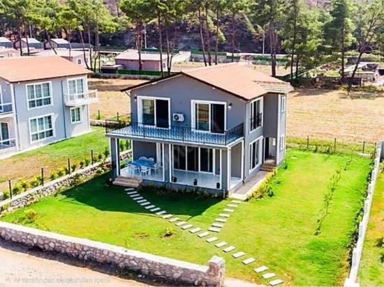 Tam Müstakil 4+1 Eşyalı Kiralık İlan – 400 m² Özel Bahçe, 30 m² Teras – Hisarönü Mahallesi