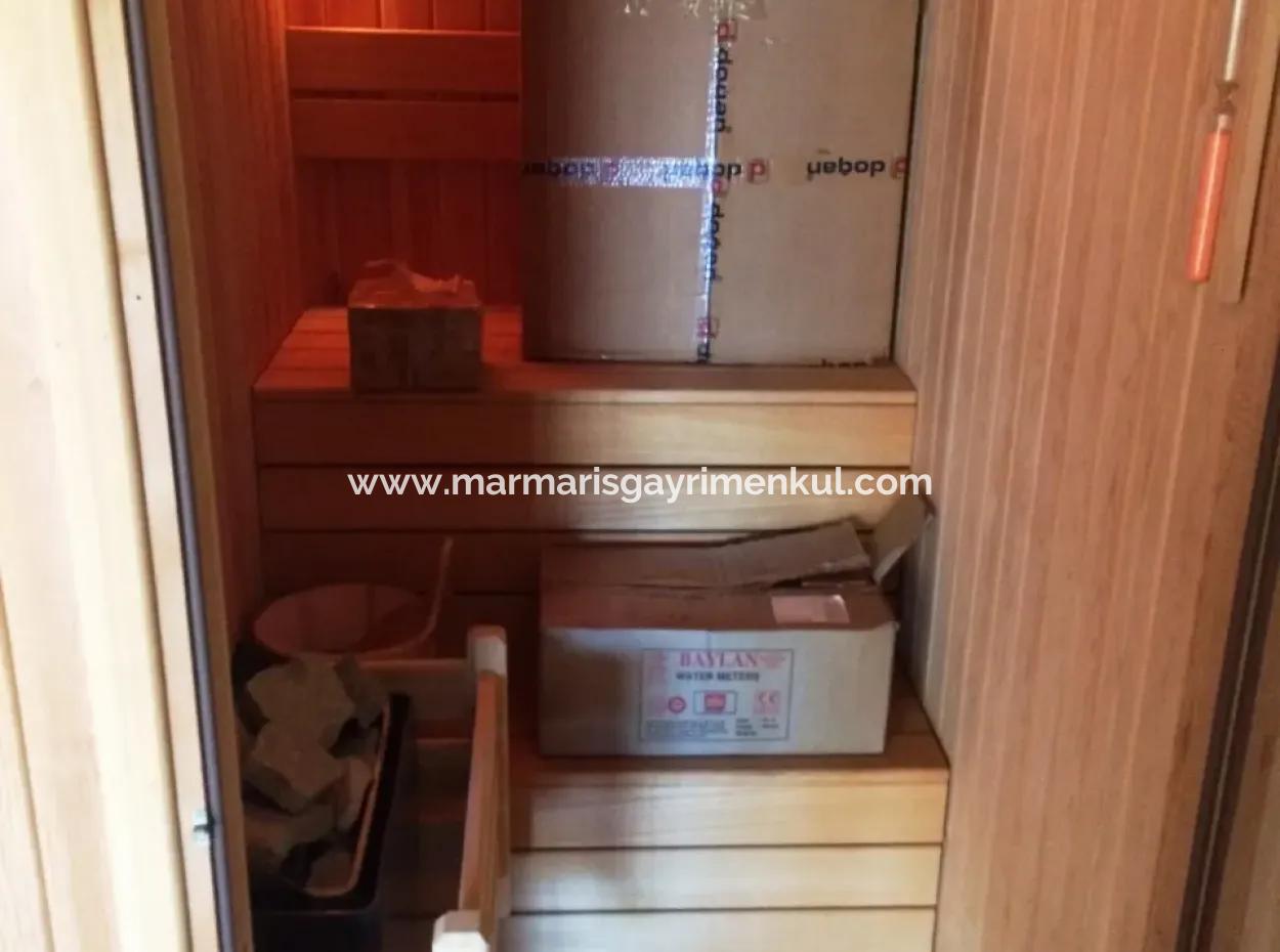 Marmaris Merkezinde 10 Odalı Havuzlu 2.500M2 Arsa İçinde Malikanemiz Satılıktır.