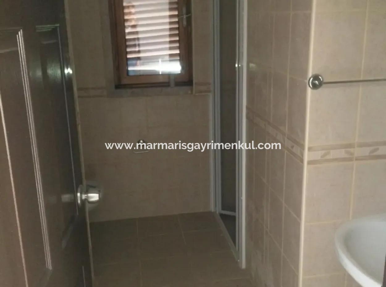 Marmaris Merkezinde 10 Odalı Havuzlu 2.500M2 Arsa İçinde Malikanemiz Satılıktır.