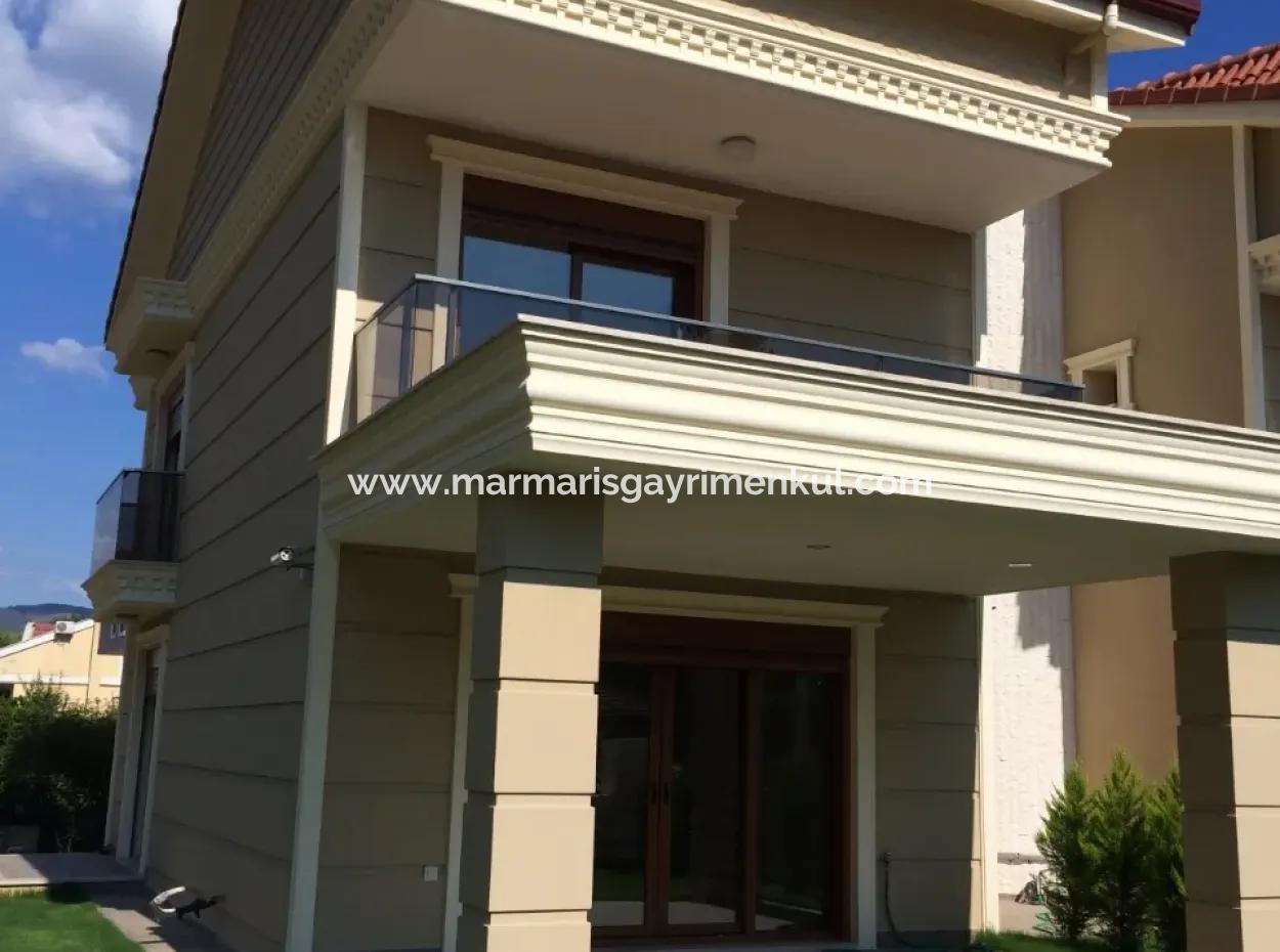 Marmaris Armutalan İkiz Müstakil Bahçeli 4 Oda 1 Salon Villa Satılık