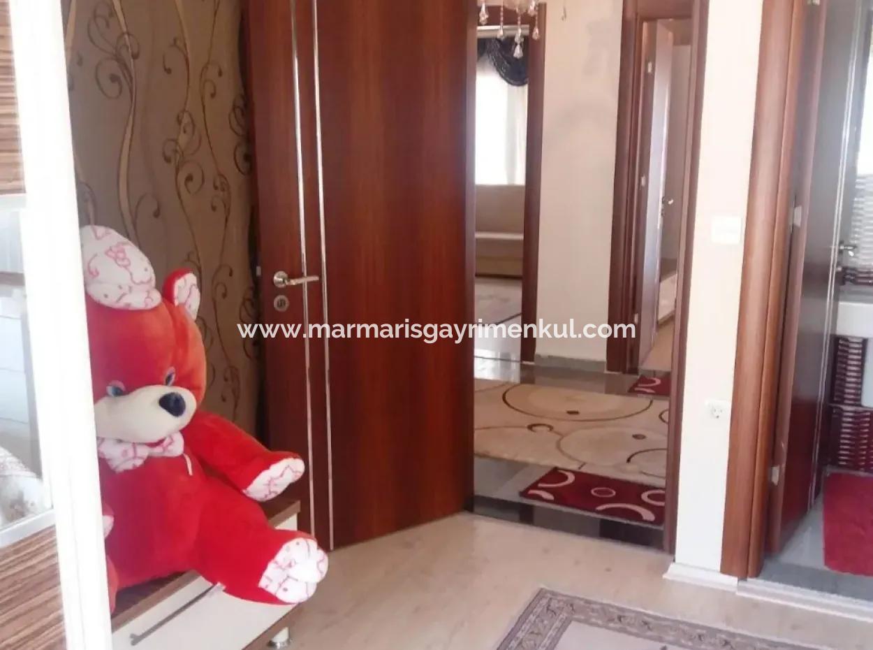 Marmaris İçinde 7000M2 Arsa Üzerine Kurulu 8 Oda Çiftlik Evi Havuz Mevcut