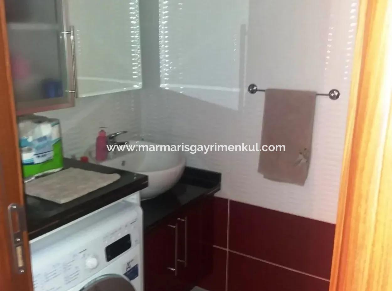 Marmaris İçinde 7000M2 Arsa Üzerine Kurulu 8 Oda Çiftlik Evi Havuz Mevcut