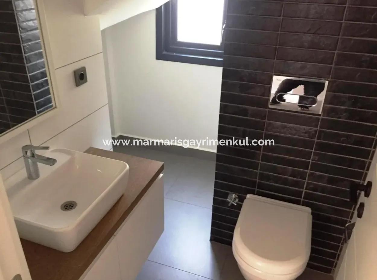 Marmaris İlçesi Beldibi Mahallesinde Satılık Müstakil Havuzlu 4 Oda 2 Salon 220 M2 Havuzlu Akıllı  Villa
