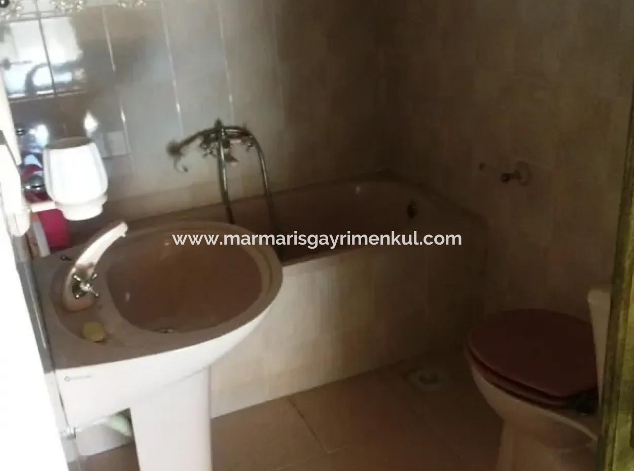 Gökova Bölgesinde Satılık Yüzme Havuzlu 8 Oda Taş Villa 740M2 Arsa