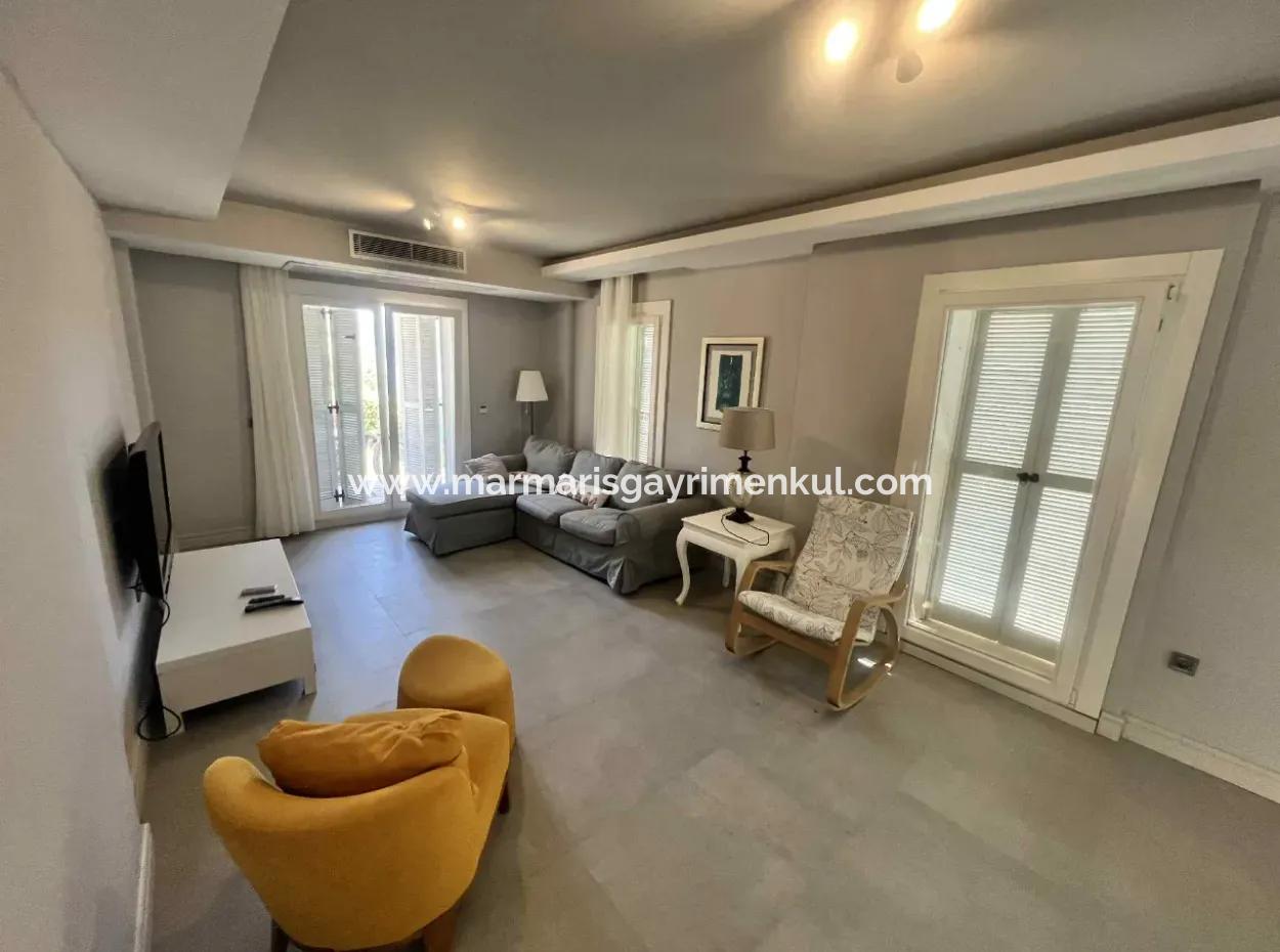 Marmaris İlçesi Selimiye Mahallesinde Muhteşem Deniz Manzaralı Yüzme Havuzlu 3 Oda 1 Salon 140M2 2 Adet Satılık Villa