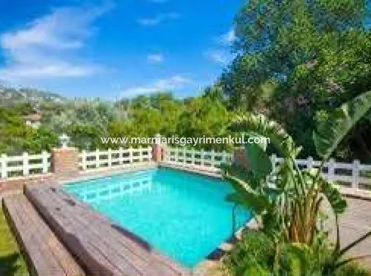 Marmaris İlçesi Selimiye Mahallesinde Muhteşem Deniz Manzaralı Yüzme Havuzlu 3 Oda 1 Salon 140M2 2 Adet Satılık Villa
