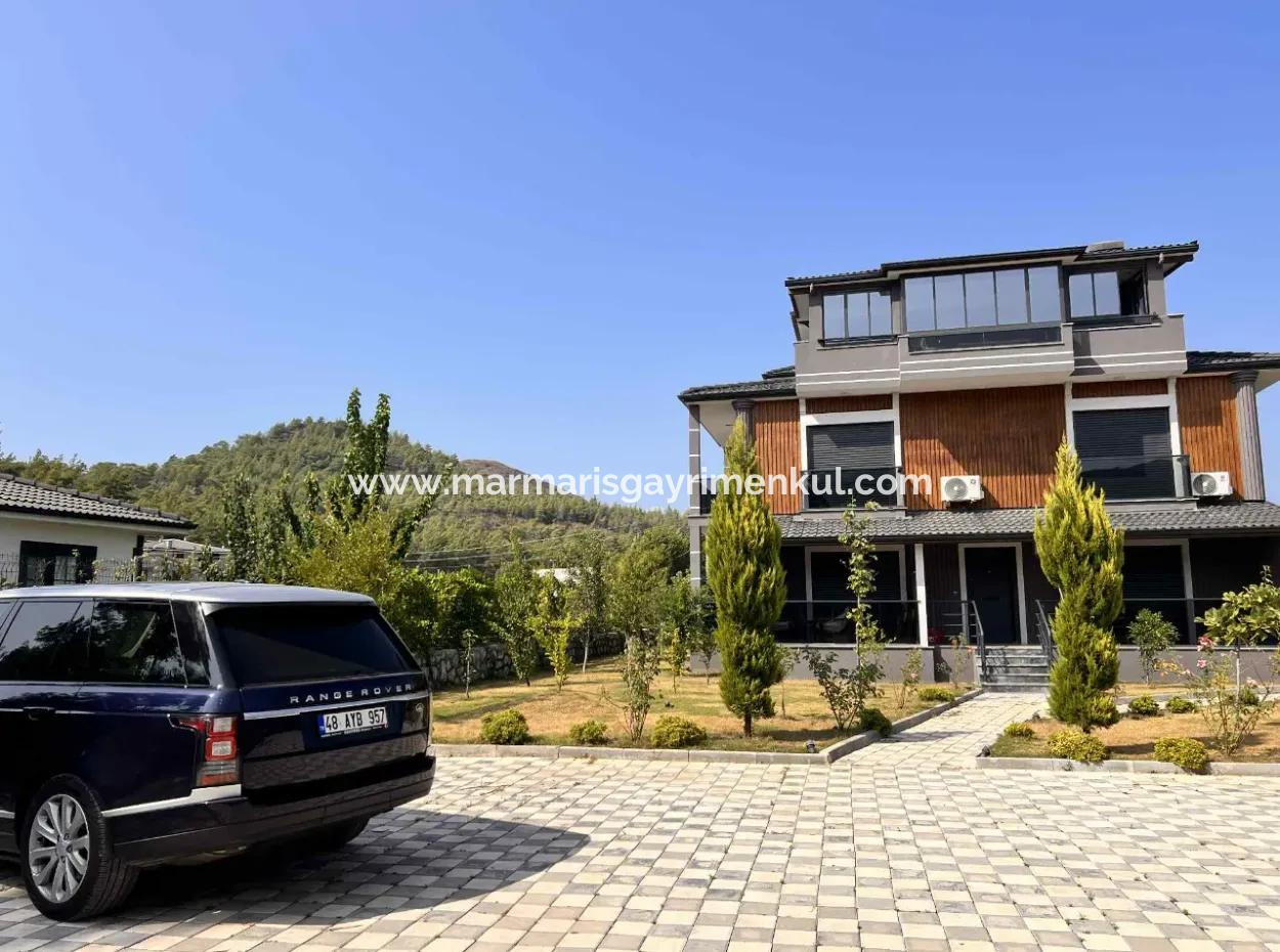 Harika Bir Portföy! Marmaris'in Eşsiz Doğası Ve Merkeze Yakın Konumu,.Komple Kiralık Kurumsala Uygun 5 Adet 2+1 Full Eşyalı Daire Mevcut Bina