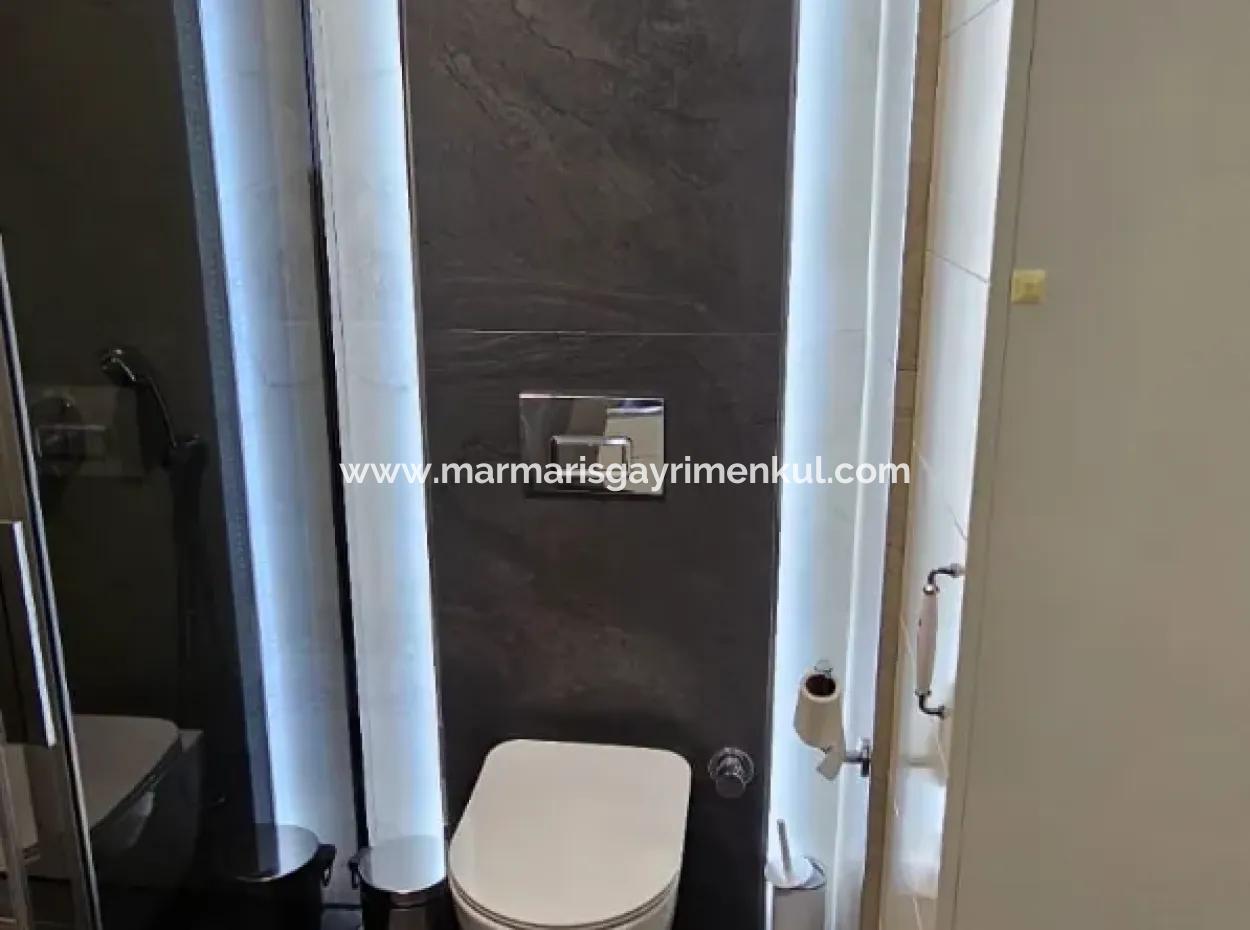 Camiavlu Mahallesi Havuzlu Güvenlikli Sitede 3+1 Satılık Ters Dubleks