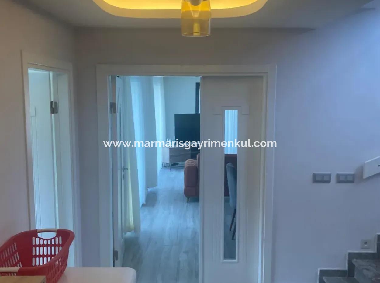 Marmaris Çamdibi 5 +1 Tam Müstakil Havuzlu Eşyalı Kiralık Tripleks Villa