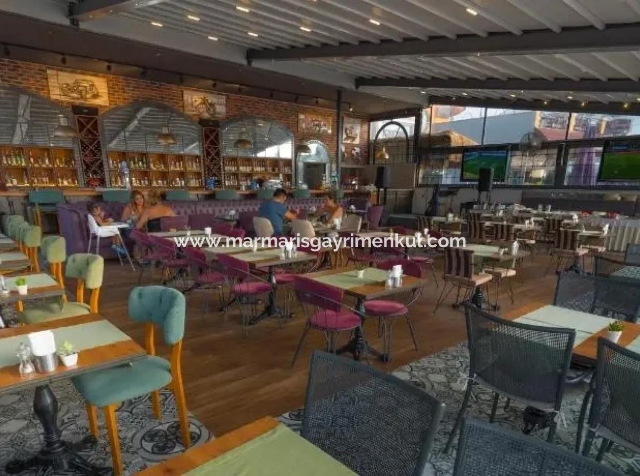 Marmaris Merkezinde Denize Sıfır Satılık Butik Otel 45 Oda