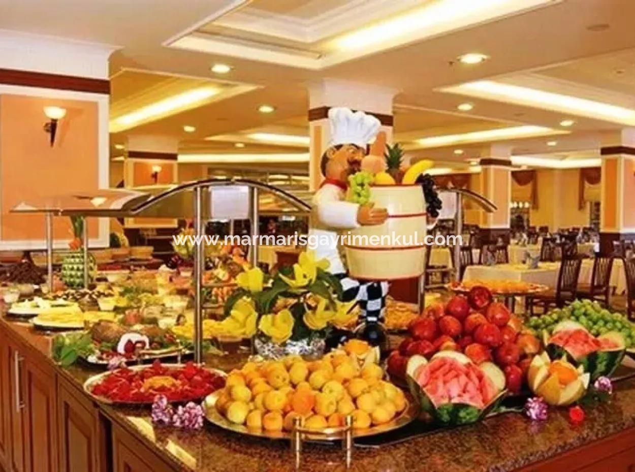 Marmaris Merkezinde Denize Sıfır Satılık 5 Yıldızlı Otel