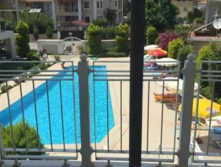 Marmaris İçmeler Yüzme Havuzlu Lüks 3 Oda 1 Salon Dubleks Daire