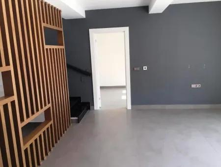 Marmaris İlçesi Beldibi Mahallesinde Satılık Müstakil Havuzlu 4 Oda 2 Salon 220 M2 Havuzlu Akıllı  Villa