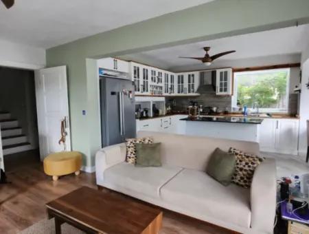 Ortaca Mahallesi Satılık 10.000 M2 İçerisinde Özel Yapım Havuzlu Çiftlik Evi