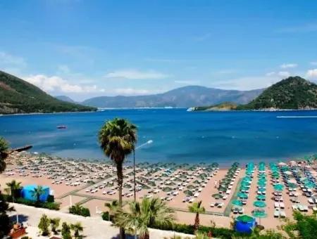 Marmaris Merkezinde Denize Sıfır Satılık 5 Yıldızlı Otel