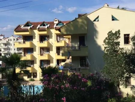 Marmaris Merkezinde Satılık 33 Oda Otel Denize Yakın